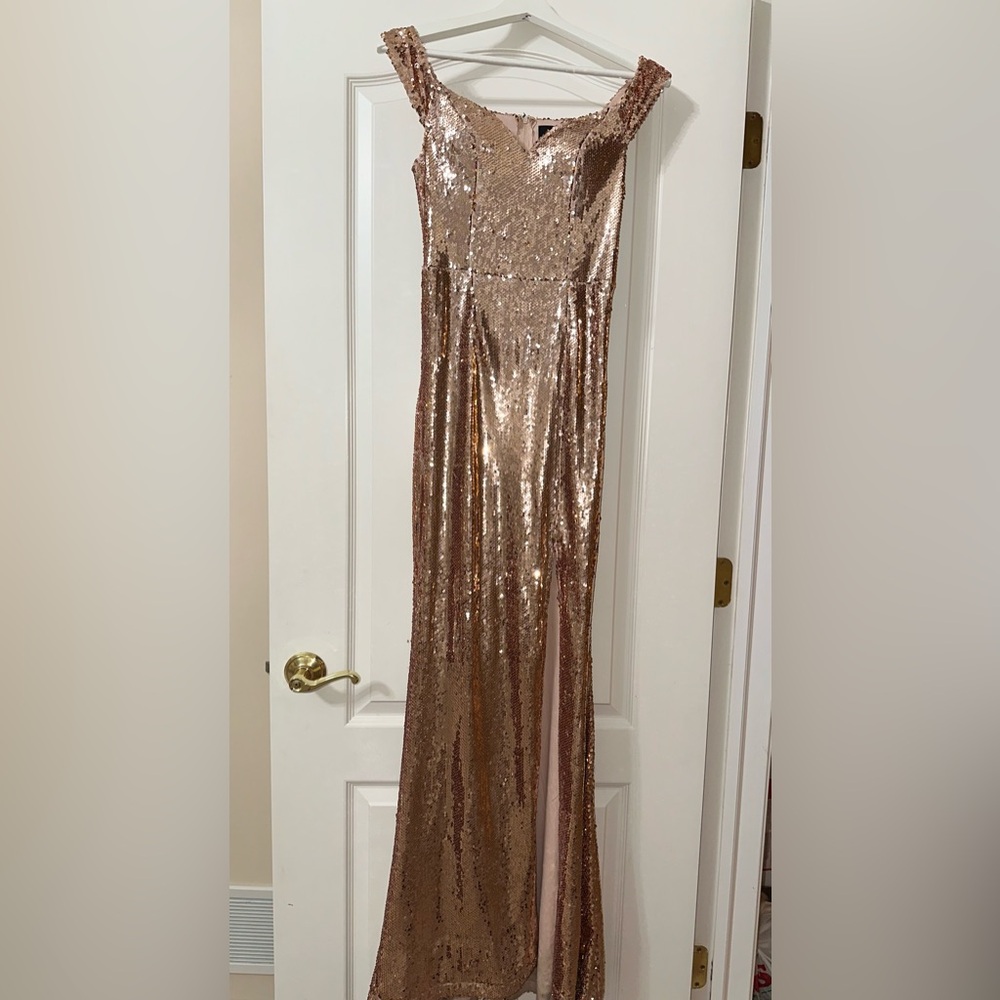 Akira Rose Gold Sequin Mermaid Evening Gown Homecoming Prom Dress Size Small 4-6